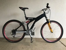 Specialized Ground Control FSR Enduro 26er Full Suspension size Medium 17