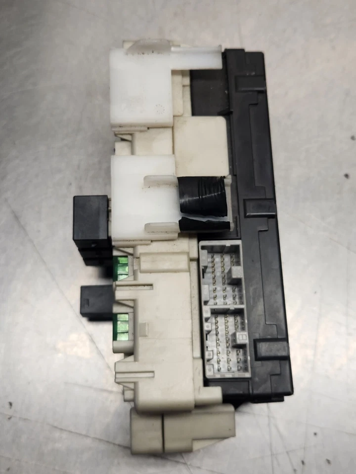 Módulo de control de alarma y tiempo de bloqueo de robo Mitsubishi Endeavor 2004-2006 MN141424 Foto 3 de 4