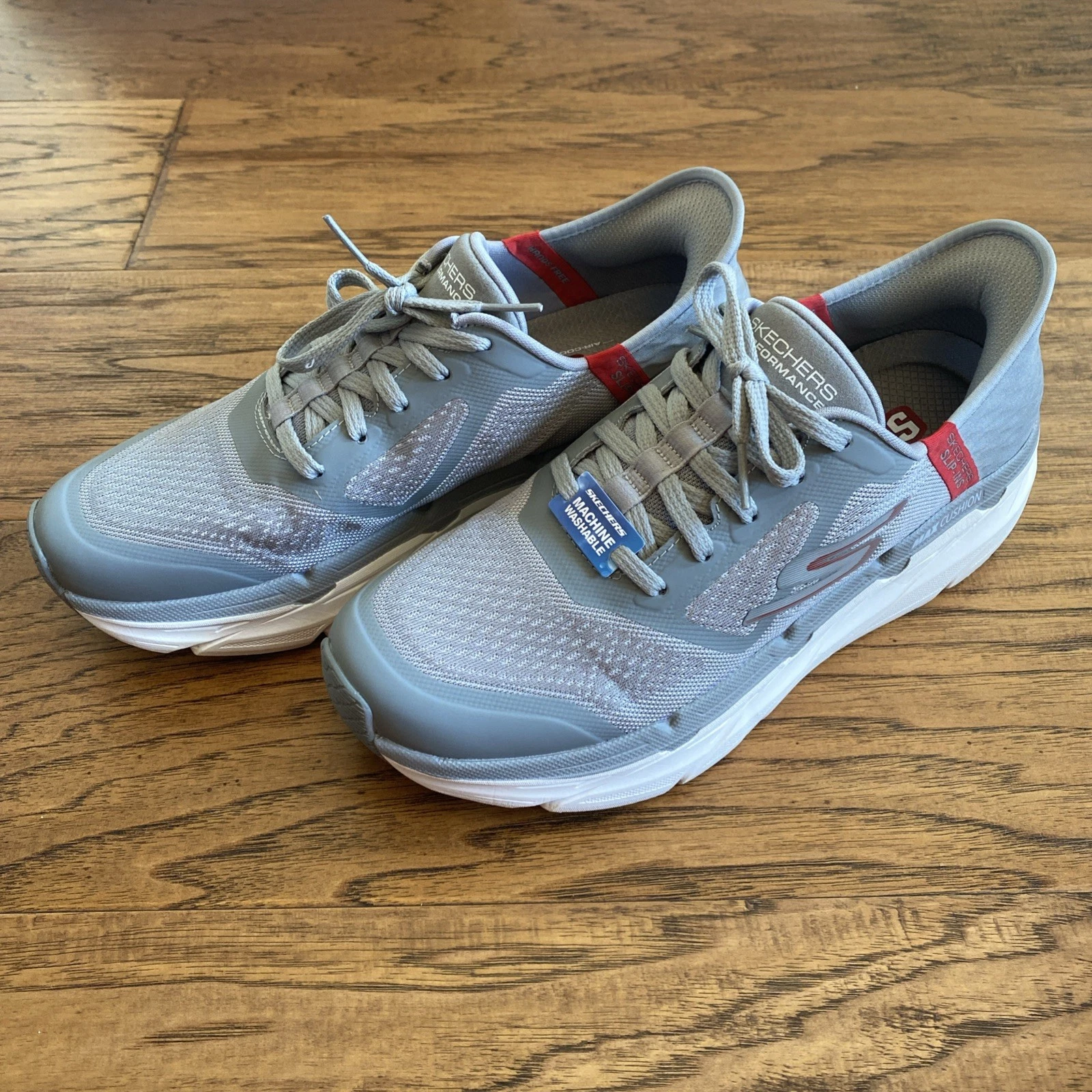 Skechers Men’s Max Cushioning Premier Running and Walking Size 8.5