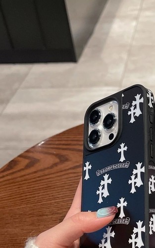 CHROME HEARTS logo-print 2025 Black White Print IPhone 15 PRO Max case Japanes - Photo 4 sur 8