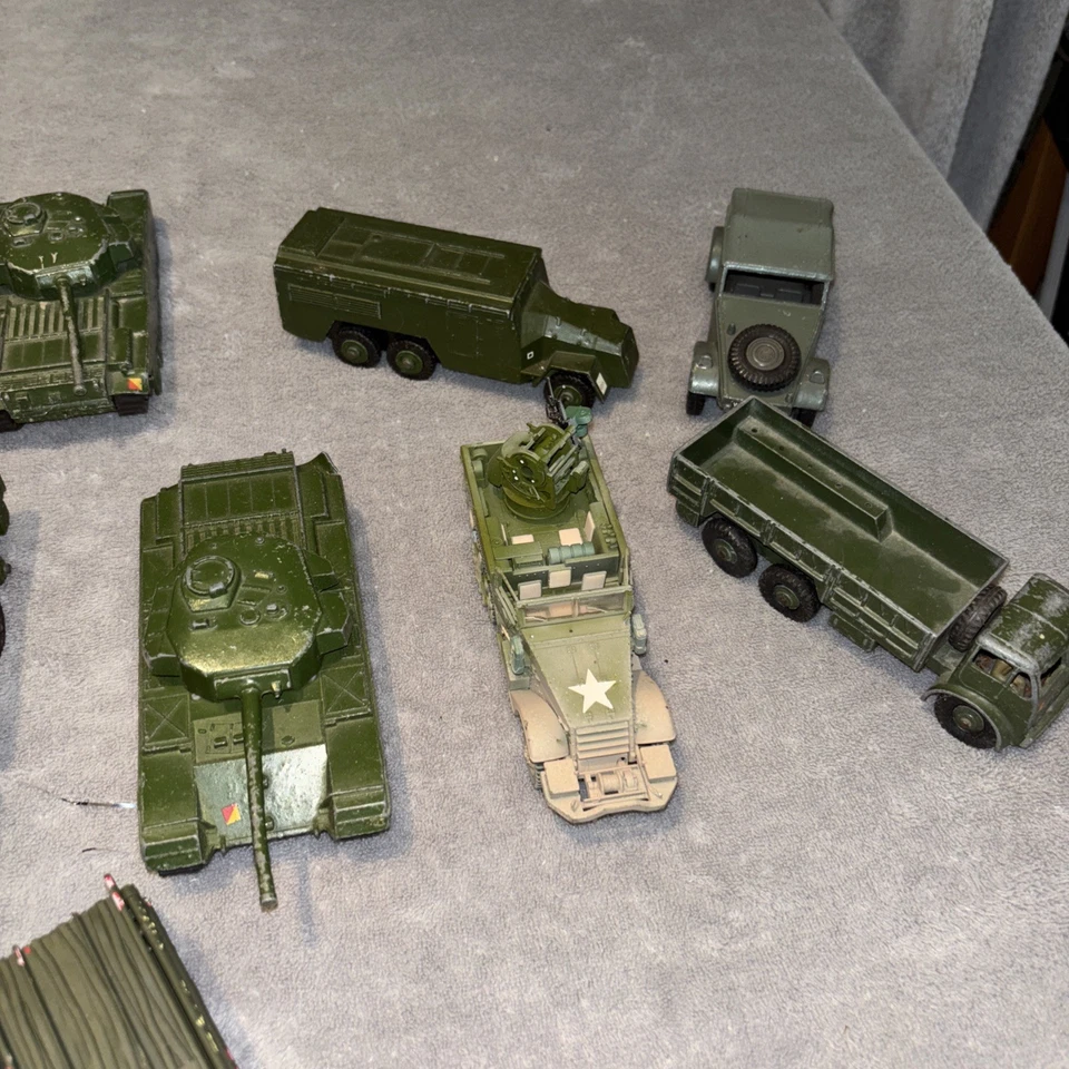 Lot Of 12 VINTAGE MECCANO DINKY SUPERTOYS CENTURION TANK + TRUCKS ENGLAND 1950s - Image 4 of 4