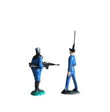 Pair Of Antique Britains HC Soldiers Mod Assault Trooper And Marine