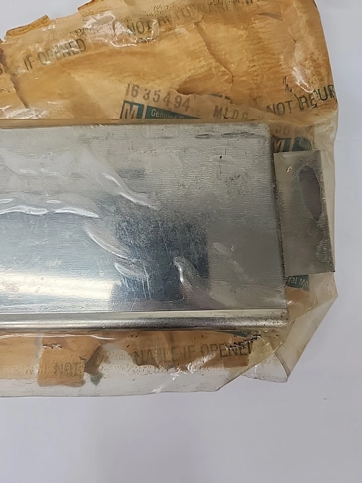 Moldura de panel Oldsmobile Cutlass 2/4 2/4 puertas (691) OEM GM LH 9635794 1978-80 Foto 4 de 4