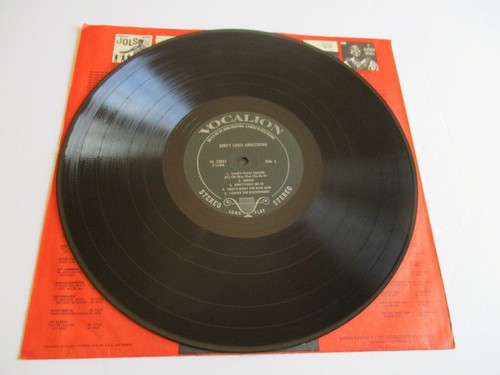 LOUIS ARMSTRONG Here's Louis Armastrong Vinyl 1968 LP Vocalion VL73851 VG+ - Picture 3 of 4