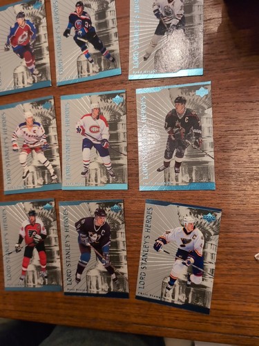 WAYNE GRETZKY 1998-99 UPPER DECK LORD STANLEY'S HEROES LOT (26) Roy YZERMAN - Imagen 6 de 8