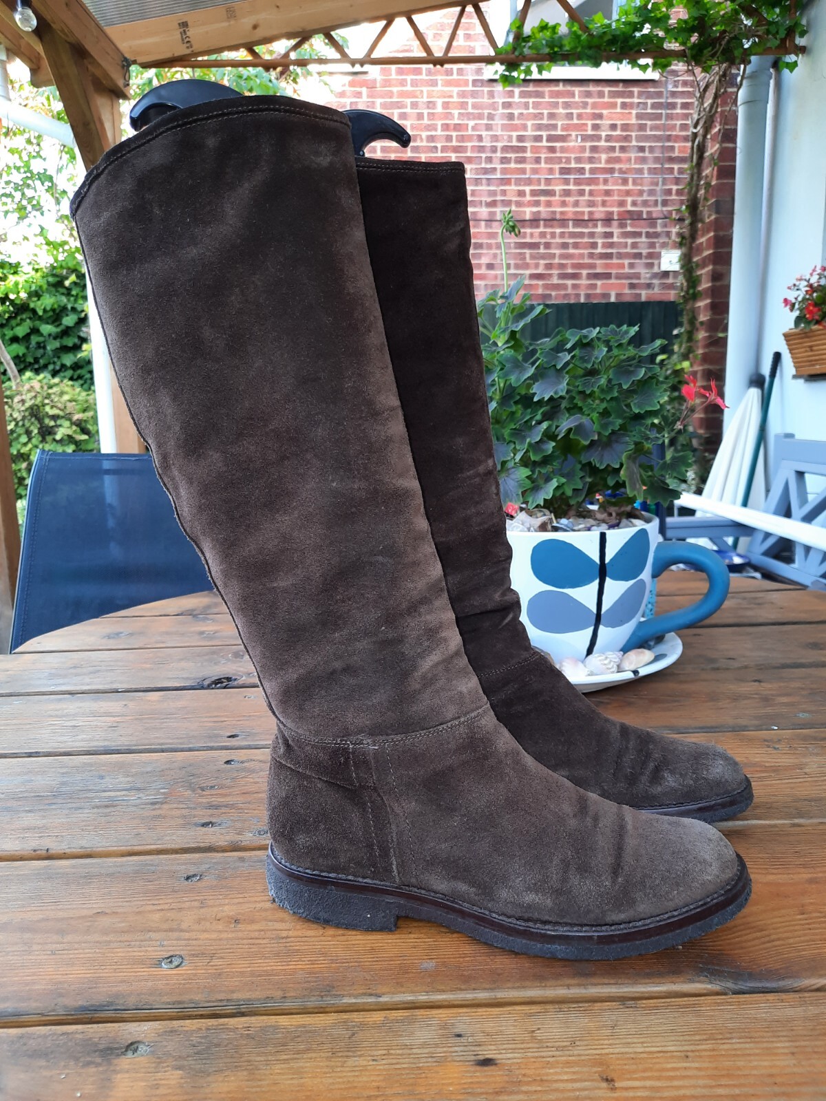 Hobbs ladies brown suede leather knee 