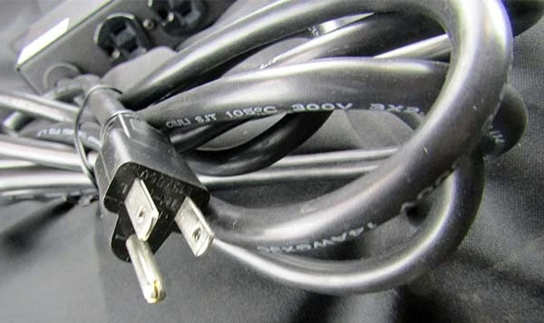 POWER STRIP AC E/W 10 OUTLETS-SP104-10-10072278 - Image 2 of 3