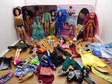 Barbie Wardrobe Carrying Case 2011 Storage Pink Zip W/ Dolls Clothes