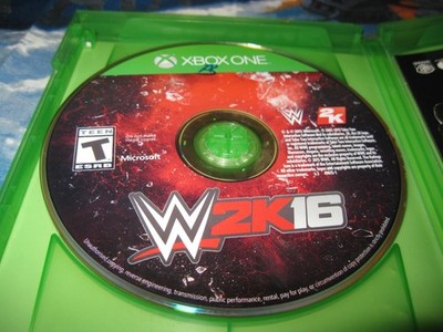 WWE 2K16 (Microsoft Xbox 360, 2015)