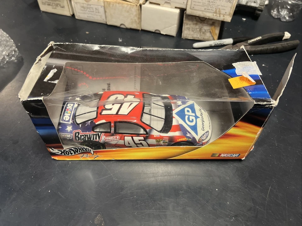 1/24 Hot Wheels Kyle Petty #45 Georgia Pacific Brawny 200 Dodge - Image 2 of 3