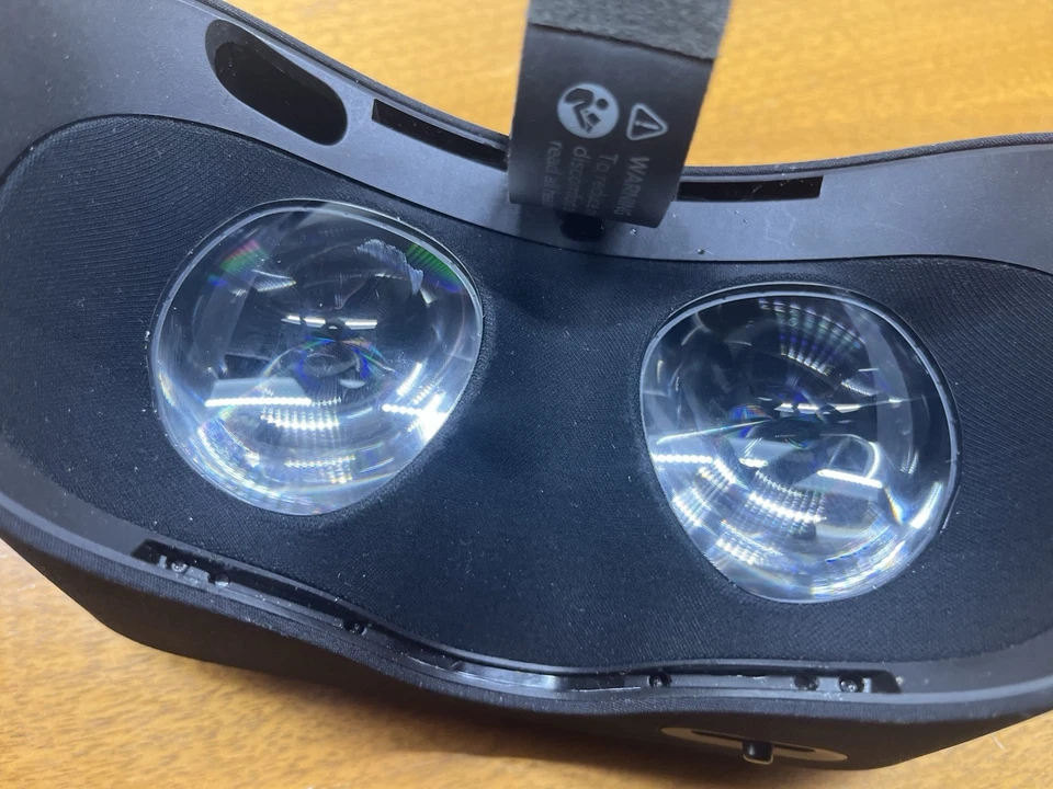 Meta Oculus Rift CV1 VR Headset Untested As Is FOR PARTS - Image 3 of 3