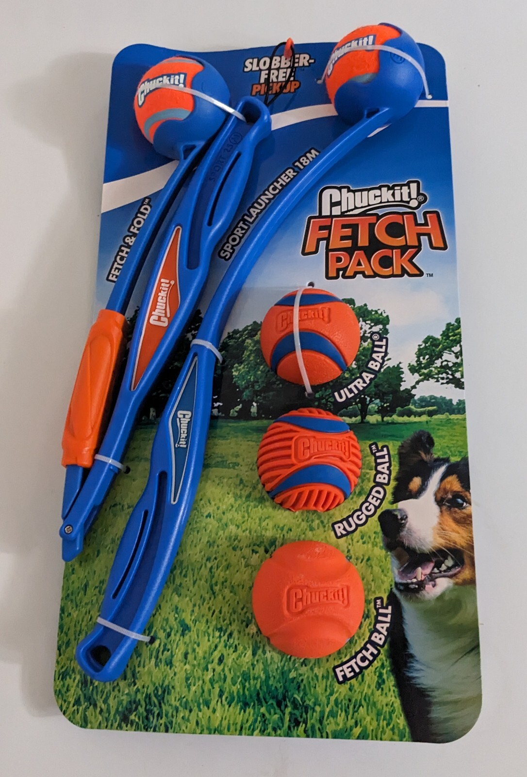 Brand New Chuckit! 7 Piece Fetch Pack Ball Thrower (2 Launcher 5 Balls)