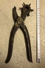 Vintage JS&S Foreign Rotary Leather Punch Craft Hand Tool.