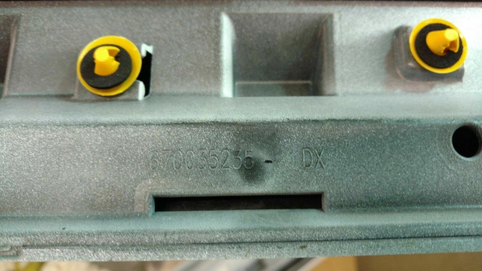 MASERATI LEVANTE PASSENGER RIGHT SIDE DOOR MOLDING TRIMS OEM 670035235