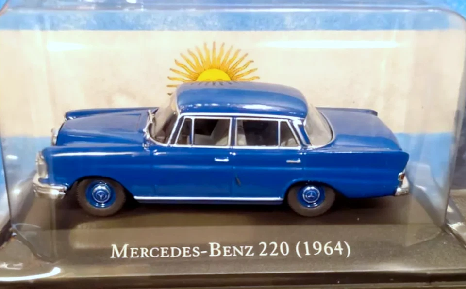 Coche Mercedes-Benz 220 S / 1964 / Autos Inolvidables (Escala 1/43) 220S, Ixo - Imagen 2 de 4