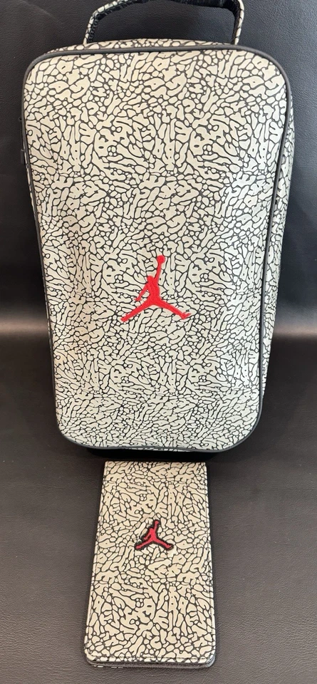 Libro de golf hecho a mano con estampado de elefante elevado Air Jordan Foto 2 de 4