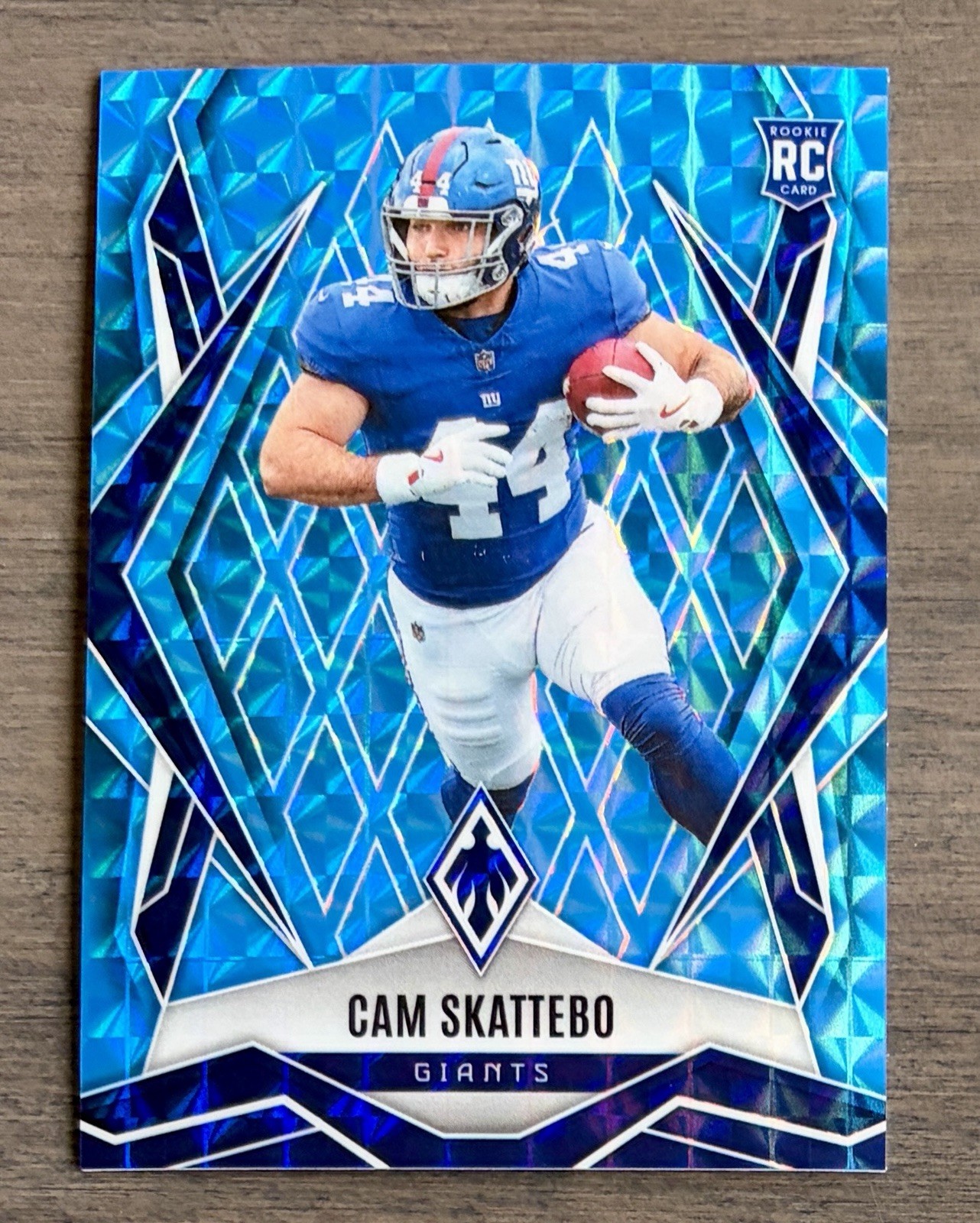 Cam Skattebo (Giants RC) 2025 Panini Phoenix #168 Light Blue Pyramids /385