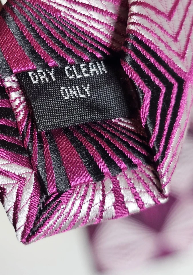 Verse 9 IX Geometric Multicolored Pink Tie - Image 4 of 4