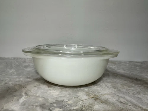 Vintage Pyrex 1 Qt Milk Glass Casserole Dish #022 With Clear Glass Lid