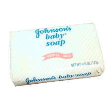 Vintage NOS Johnson  s Baby Bar Soap Gentle Mild 4 2/3 Oz 1996