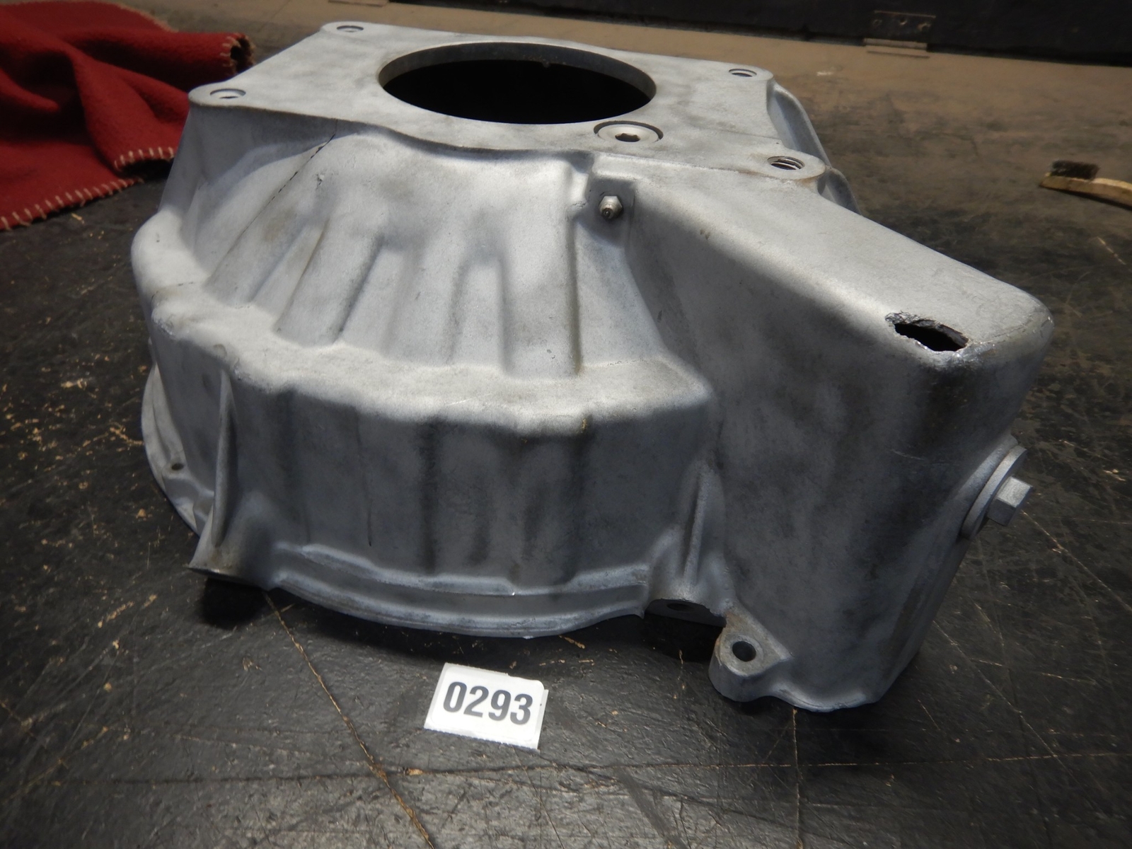 8891 CHEVY GMC TRUCK SILVERADO 2500 SM465 HYDRAULIC CLUTCH BELLHOUSING