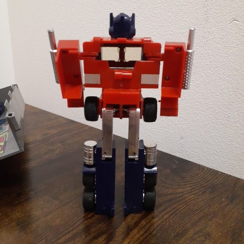 Optimus Prime Near Complete Vintage 1982 G1 Transformer Hasbro Action Figure - Picture 10 of 10