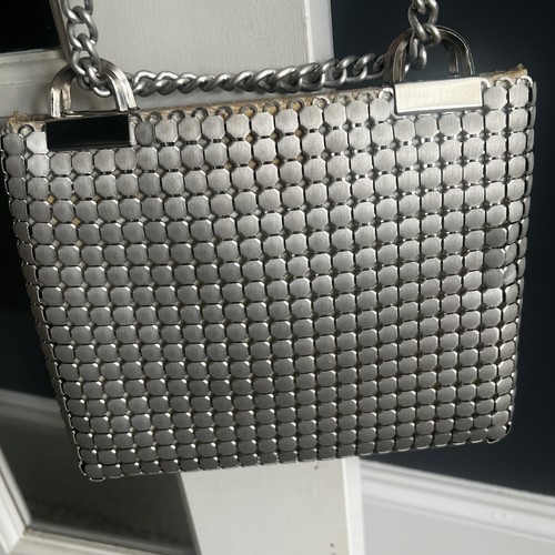 Vintage Whiting And Davis Matte Silver Mesh Handbag - Picture 6 of 11