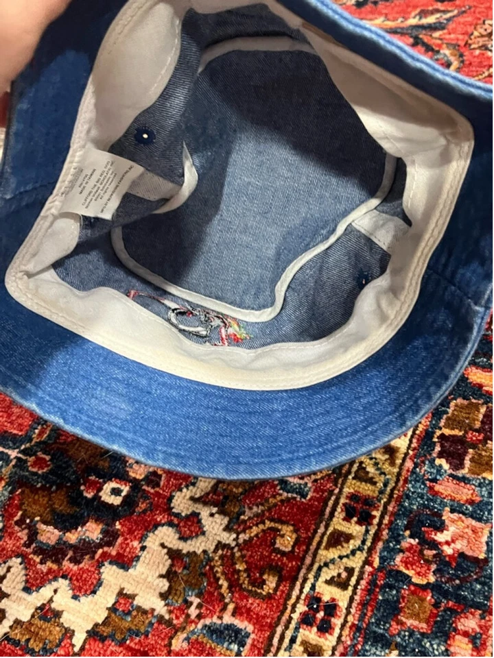 Sombrero cubo vaquero bordado Clifford vintage para niños pequeños Foto 4 de 4