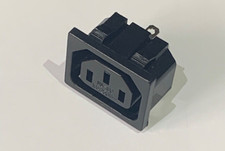 IEC Connector Black 250V 6A AC 3 Pin Female Snap-In C14 Plug Power Socket Inlet 