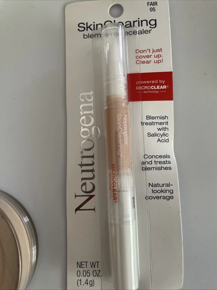 Neutrogena SkinClearing Make Up Set Mineral Sheers Powder Natural Fair Ivory - Image 3 of 4