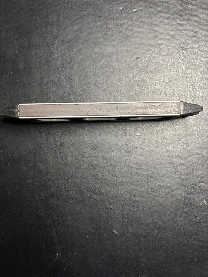 Johnson Torpedo Level 9”Tool 1421-0900 Magnetic Plastic And Aluminum Black Used - Image 3 of 4