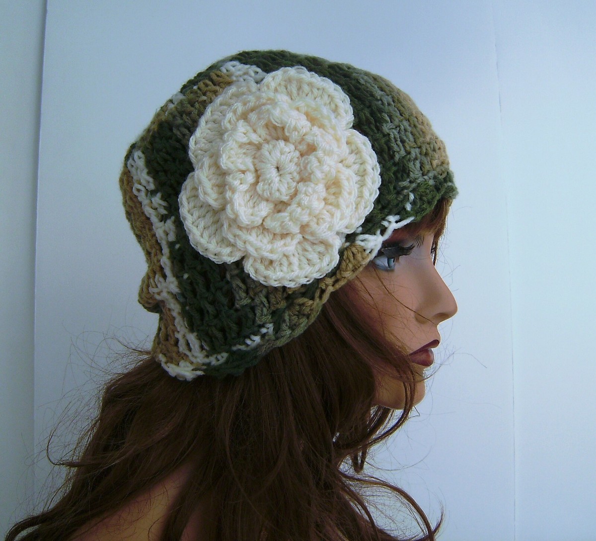 GREEN BONE MULTI COLOR FLOWER BEANIE CAP HAT HAND CROCHET BERET