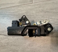 2002 to 2007 Genuine Saturn Vue LIFTGATE TRUNK HATCH TAILGATE Door Lock Actuator
