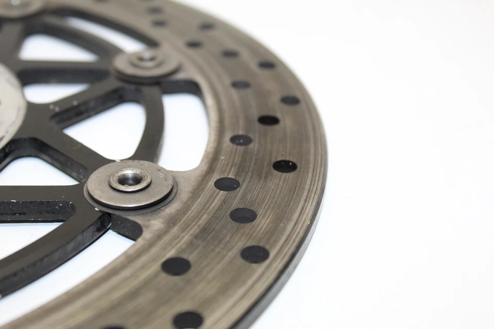 Rotor de disco de freno delantero Suzuki GSXR600 2004 Foto 2 de 4