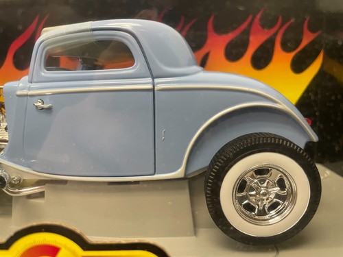 Lot of 2 ERTL American Muscle 1932 Ford Street Rod 1:18 Scale #7153 Exclusive - Picture 6 of 11