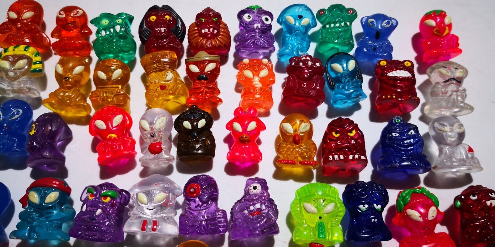 Coloured Brazilian Coke Gelocósmicos complete collection (Crazy Bones  Aliens) : r/crazybones