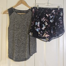 Women's Size L Workout Set 2 Pieces Shorts  Tank Gym Fitness Compression