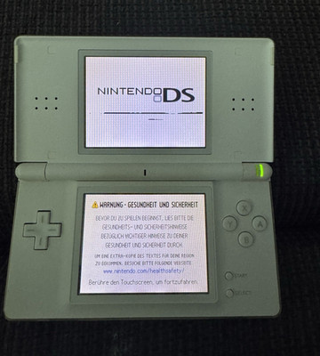 Nintendo DS Lite