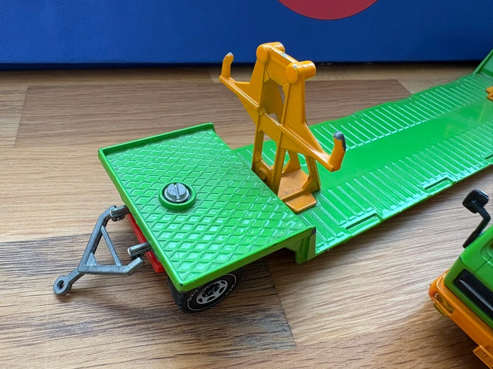 Siku 3713 Mercedes Benz 2232 NUR LKW mit Tieflader - Bild 3 von 4