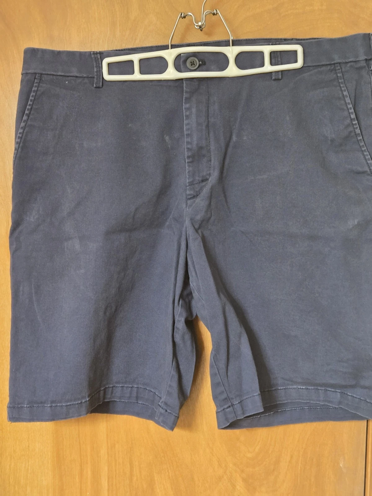 Izod Mens 38" Navy Shorts