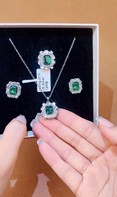 Green Emerald Shape Crystal Halo Jewelry Set: Necklace Earrings Ring