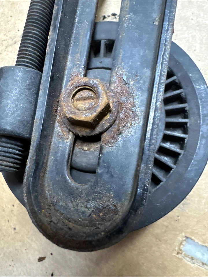 2004 2005 2006 2007 Subaru Wrx Sti Ac Belt Pulley Bracket Oem B172 - Image 2 of 4