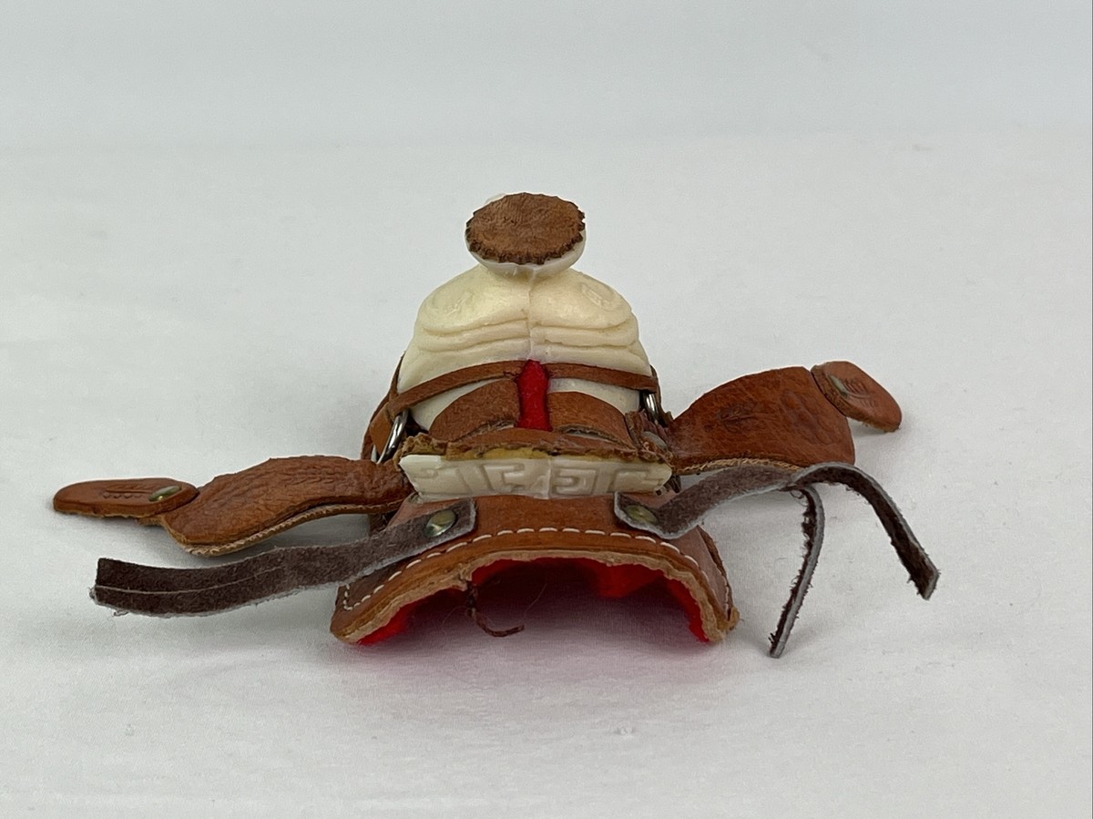 CHEVAL MINIATURE EN Cuir Idéal Déco Vintage EUR 5,00