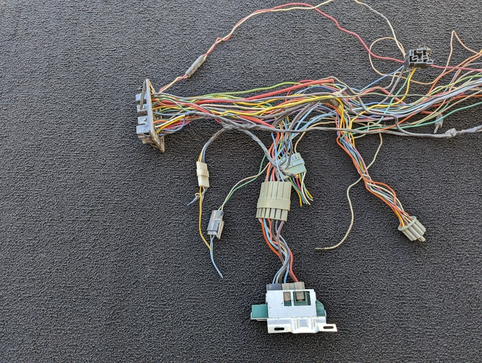 Dodge Ram D150 1978 arnés de cables de tablero con bloque de fusibles - envío gratuito Foto 2 de 4