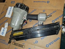 24GG35 PORTER CABLE NAIL GUN, FC350A, BLEEDS AIR THROUGH HEAD DOES NOT FIRE