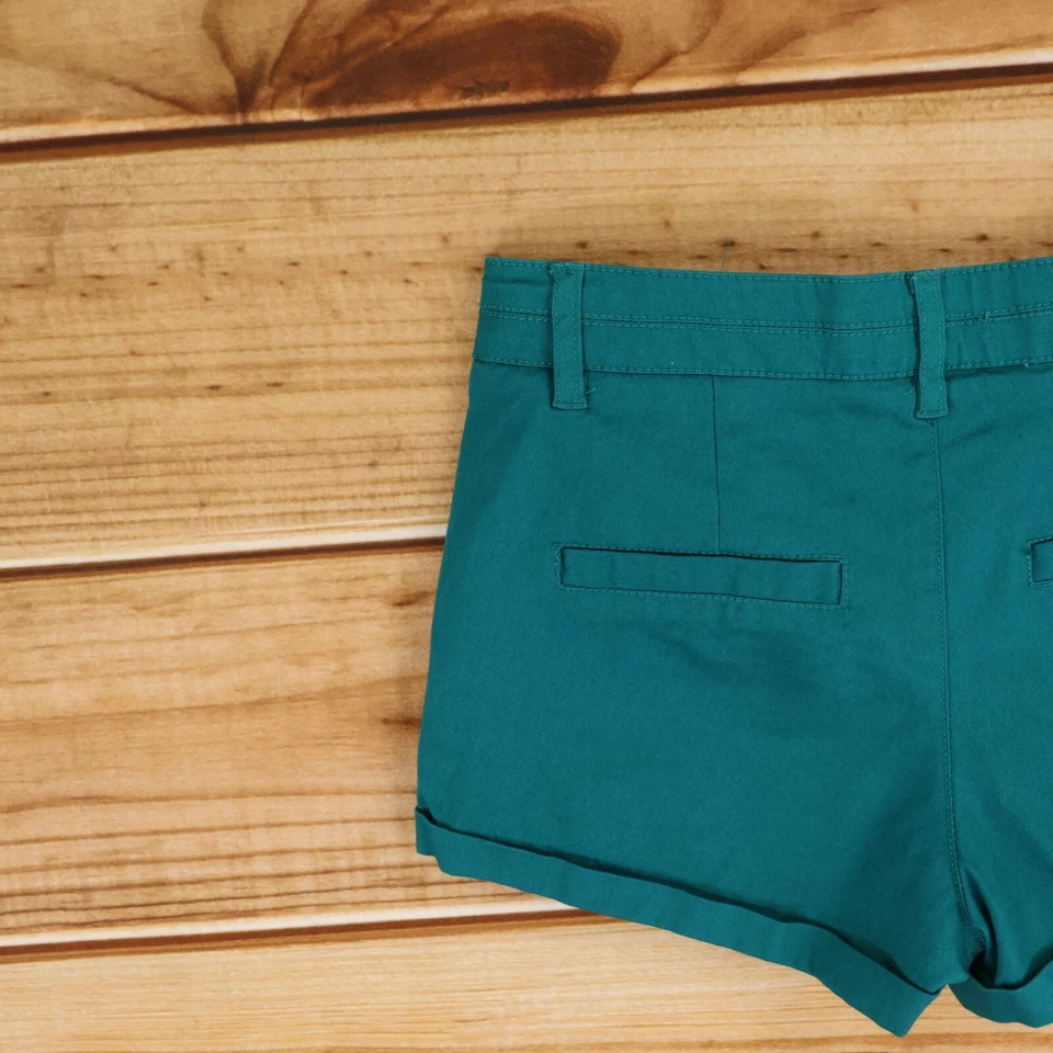 Pantalones Cortos Forever 21 Mujer Talla S Verde Bosque Chinos Bolsillos con Puños 1.5" Entrepierna Foto 3 de 4