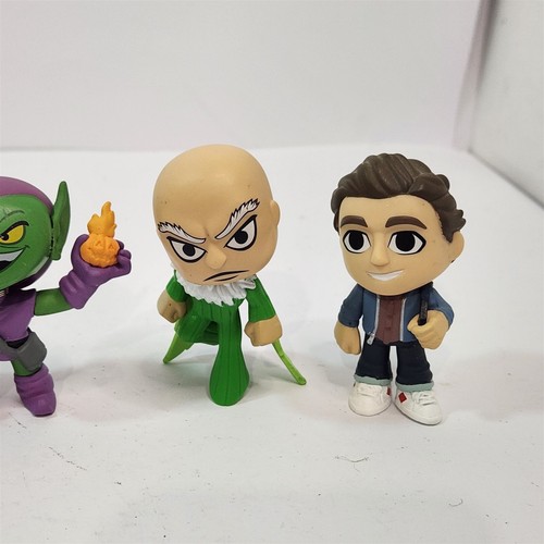 Funko Spider-Man Mystery Minis Vinyl Figures X4 Bobble Head Marvel 2.5" - Picture 4 of 6