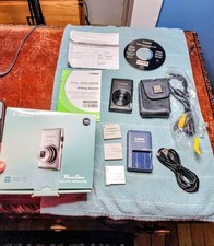 Canon PowerShot ELPH 300 HS  12.1MP Digital C...