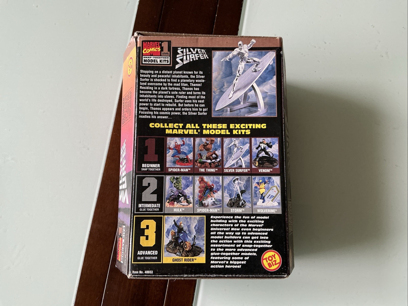Maquette Silver Surfer sans colle avec joints articulés - 2