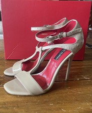 New In Box Charles Jourdan Paris Beige Ostrich Leather Stiletto Heels Size 7